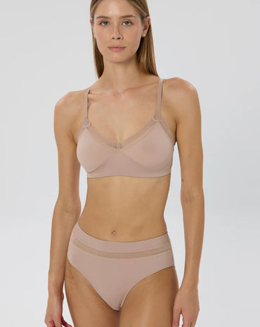 Nano Racerback Bra Nude